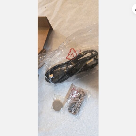 Omron HJ-720ITC Pedometer Black/Gray Pocket Dual Axis w/ Clip & USB Software - Picture 3 of 4